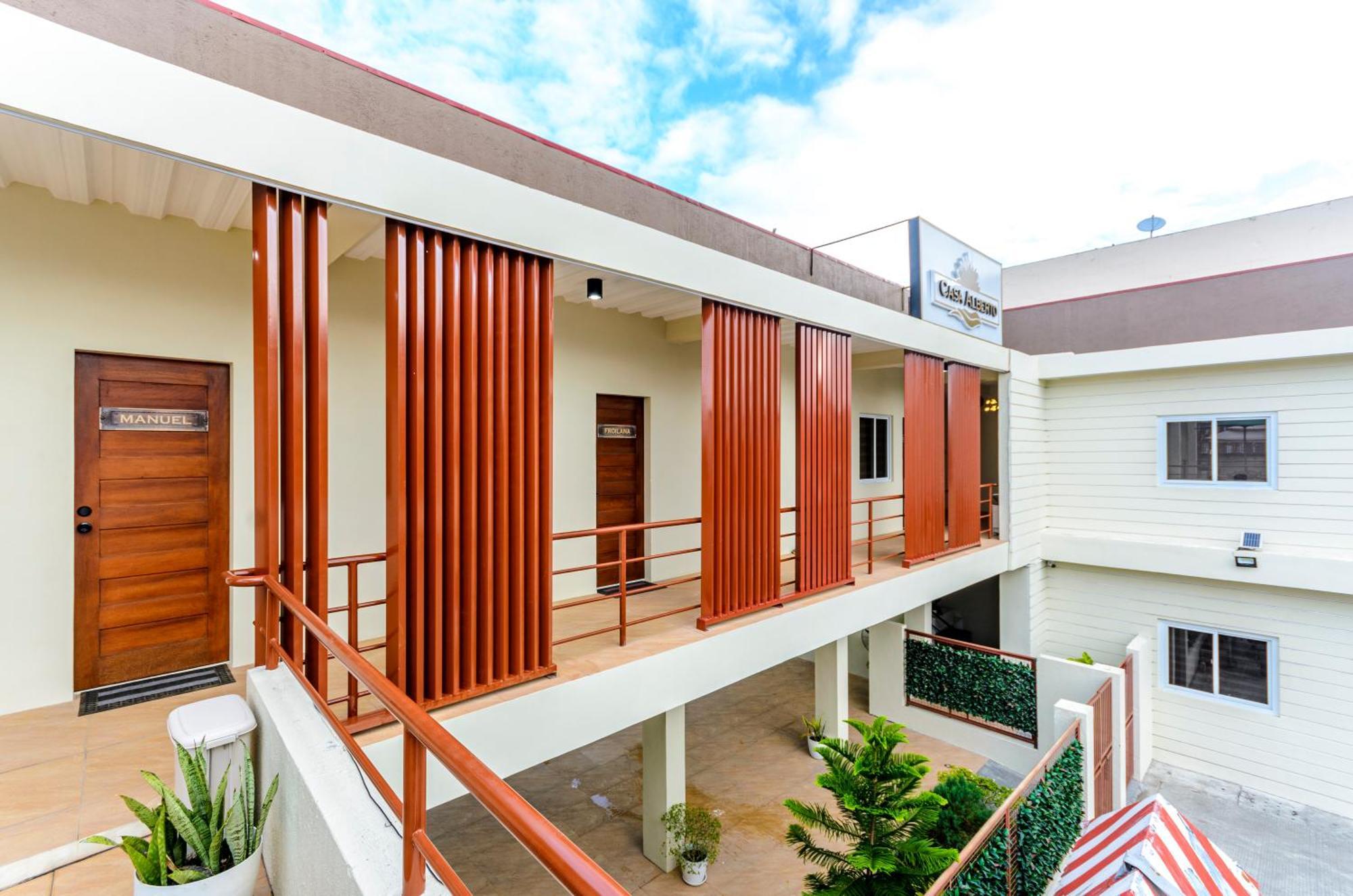 Casa Alberto Of Calapan Town Center Exterior foto